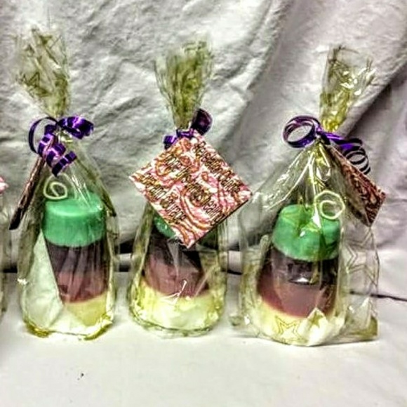 Meet your Posher, LeeAnne - Picture 5 of 12